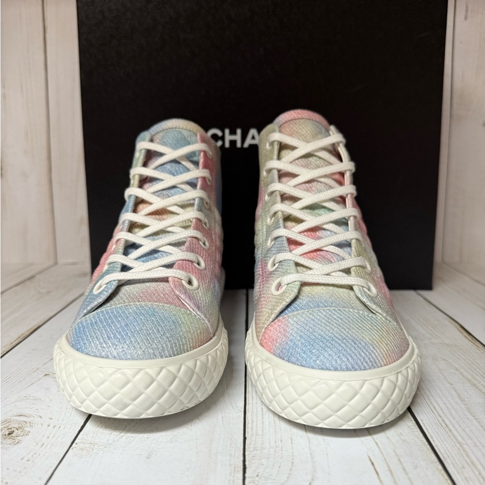 CHANEL Printed Fabric Quilted High Top Sneakers Green/Pink/Blue/White Sz 36 / 6 - Picture 5 of 12